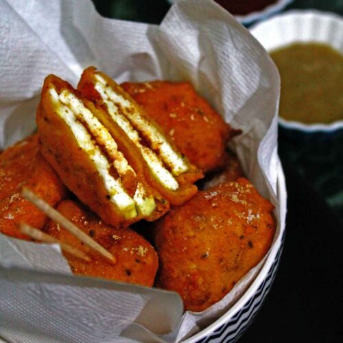 Spicy Paneer Pakoda Recipe for Snacks