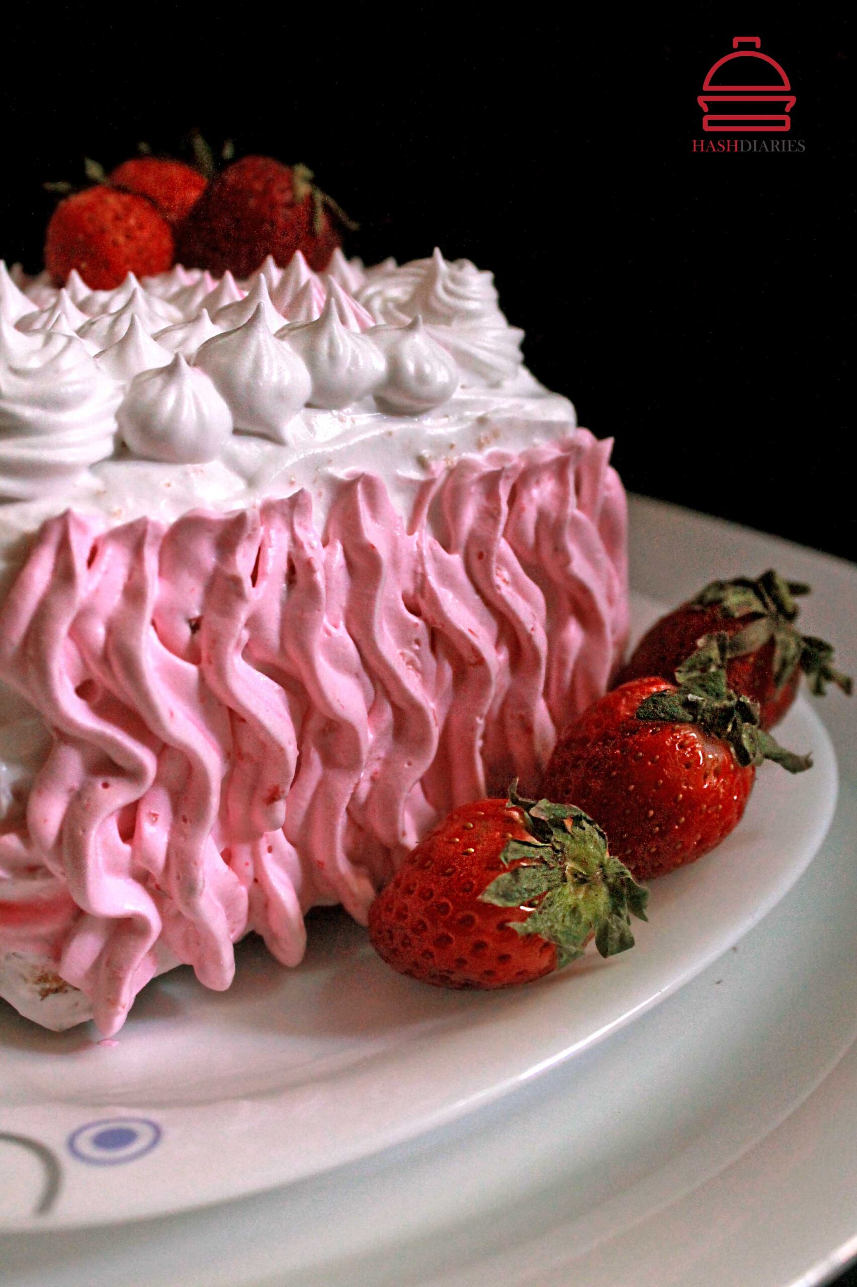 Order Fresh Strawberry Cake Online | Eggless Cake Online