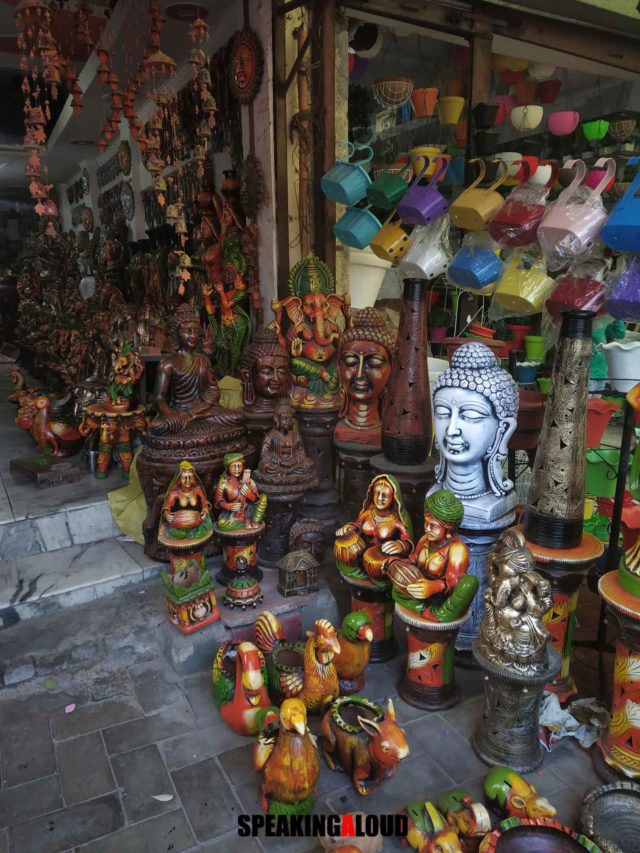 Terracotta Handicrafts Shopping in Delhi