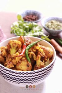 Bengali Aloo Phulkopir Dalna - Indian Cauliflower Recipe with Rice