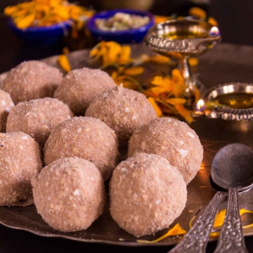 Aata Ladoo recipe