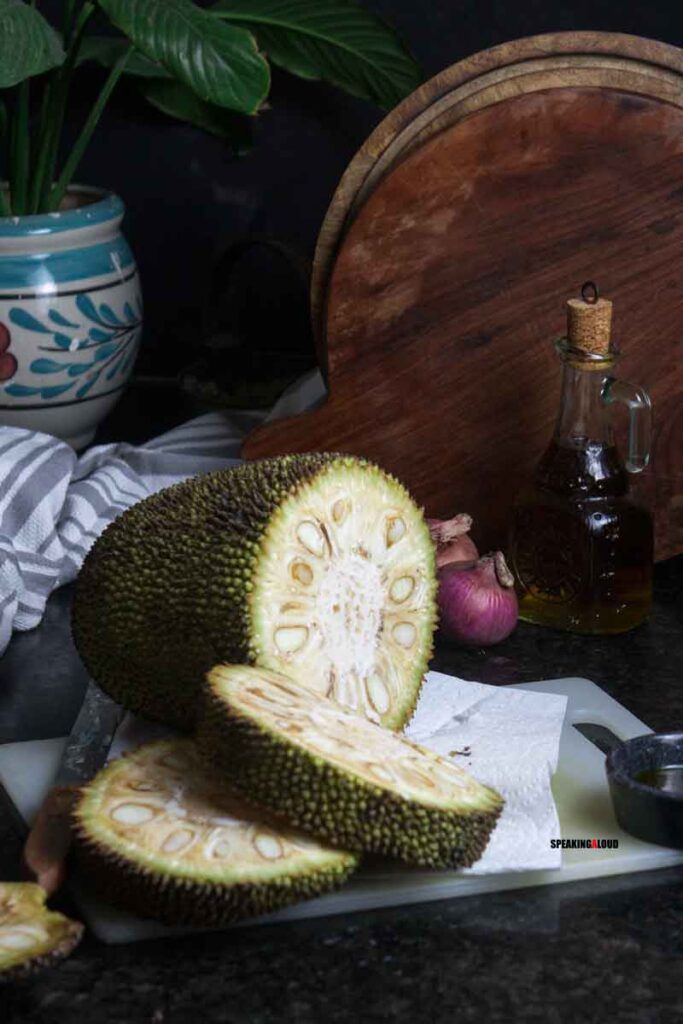 how to cut a jackfruit in the most effortless manner