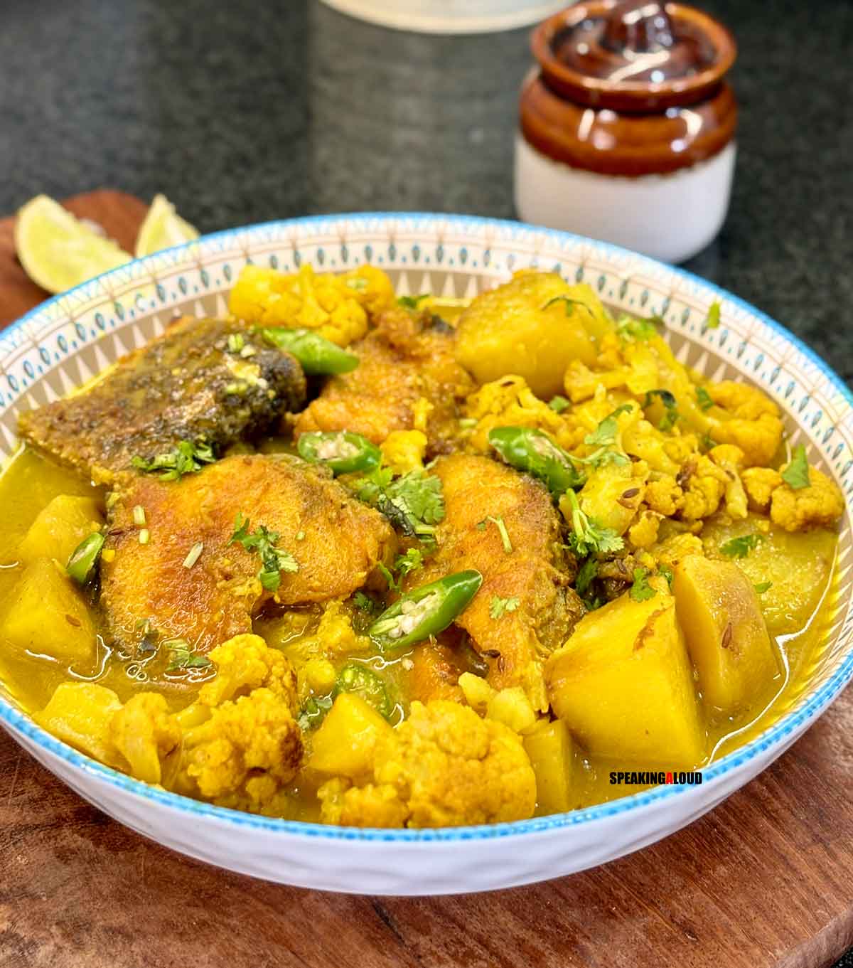 Aloo Phulkopi diye Rui Macher Jhol | আলু ফুলকপি দিয়ে রুই মাছের ঝোল